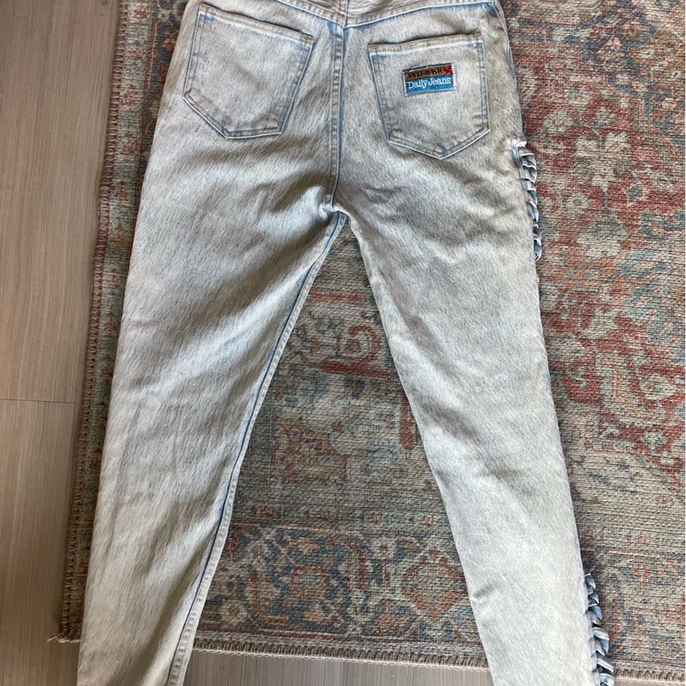 Denim - Picture 5 of 6